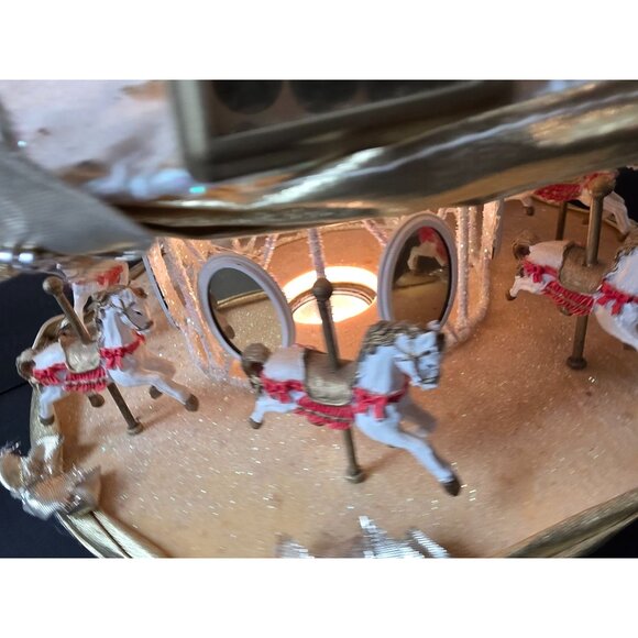 Illuminated Animated Trendmasters Winter Park Carousel With Horses & Bows - Picture 6 of 14